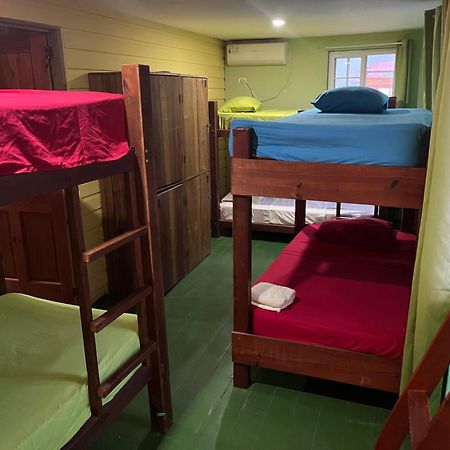 Hostal Cay Bastimentos Zewnętrze zdjęcie
