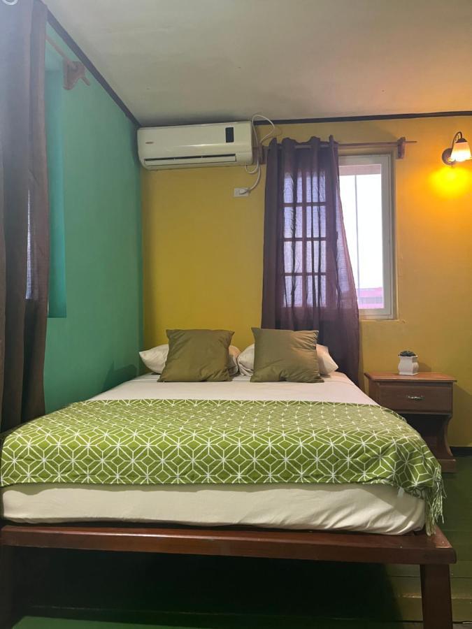 Hostal Cay Bastimentos Zewnętrze zdjęcie