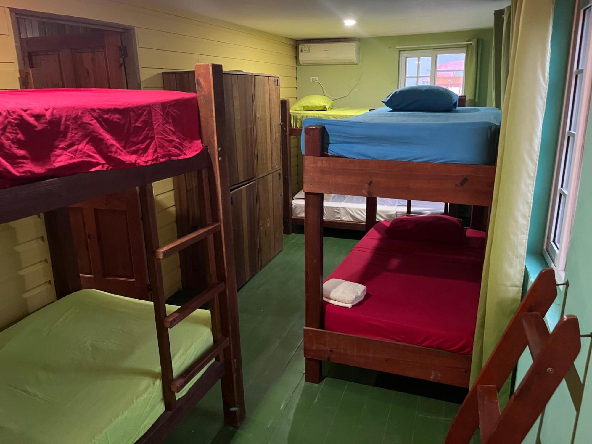 Hostal Cay Bastimentos Zewnętrze zdjęcie
